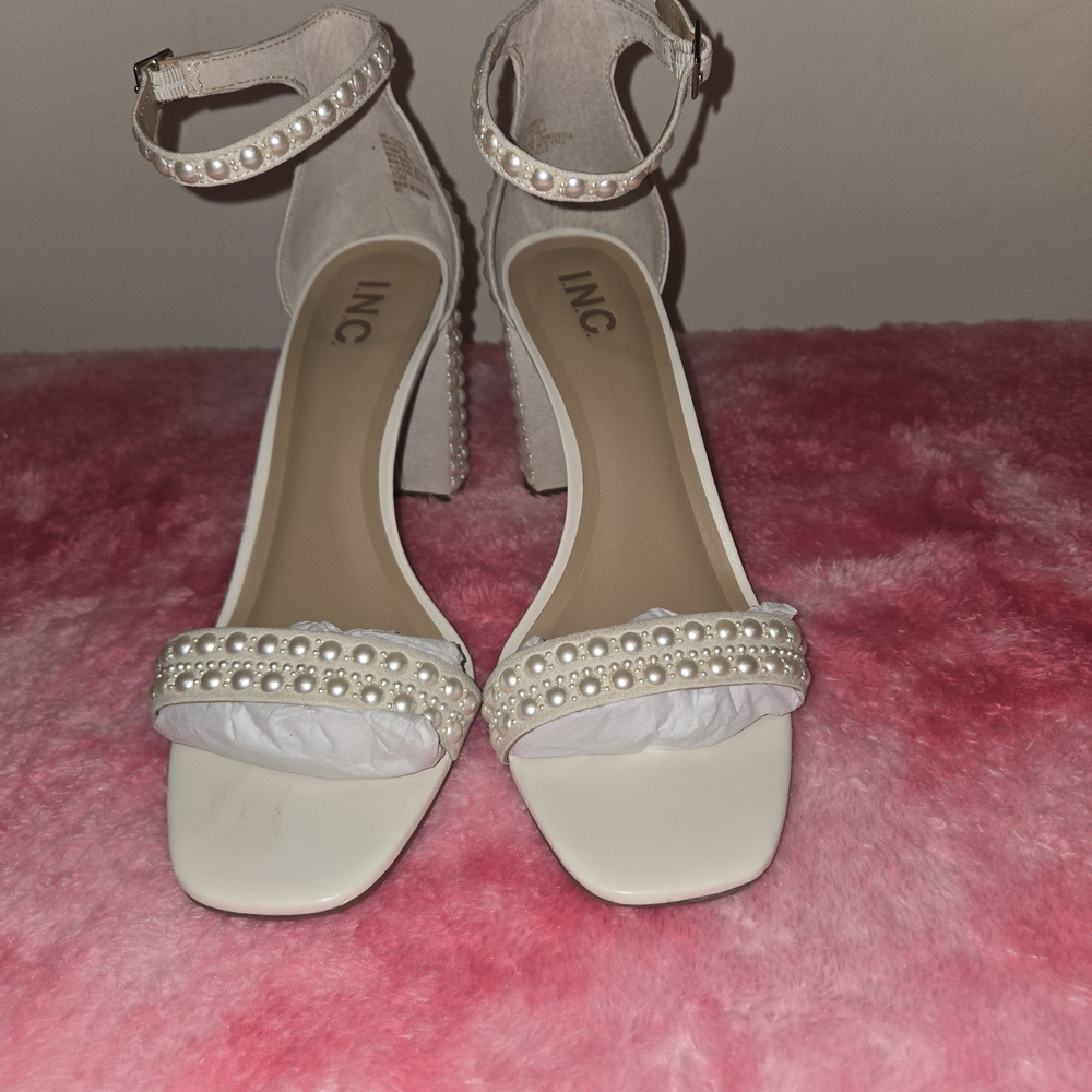 INC International Concepts Women's White Pearl-Embellished Heels Size 10
